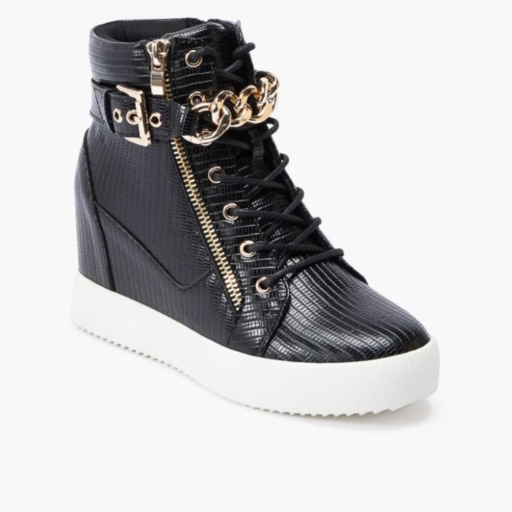 Wedge sneakers